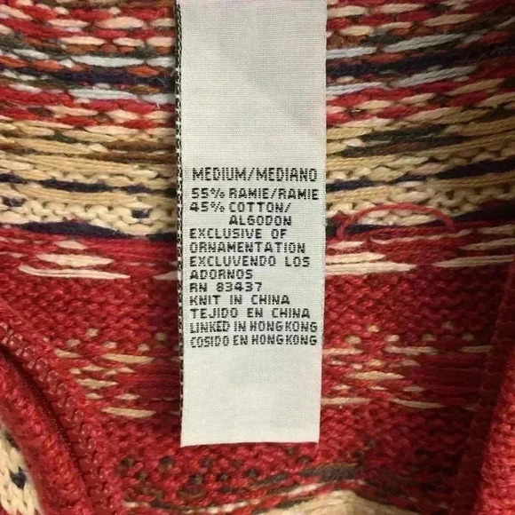 Tiara NWOT Cranberry Knit Sweater w Faux Leather Accents Size Medium - Picture 5 of 9